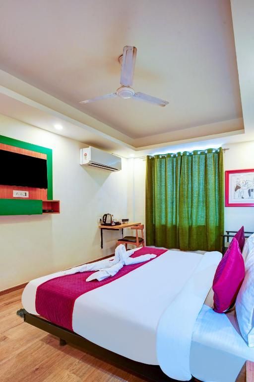 Hotel Aerostar Grand  Deluxe Room 7