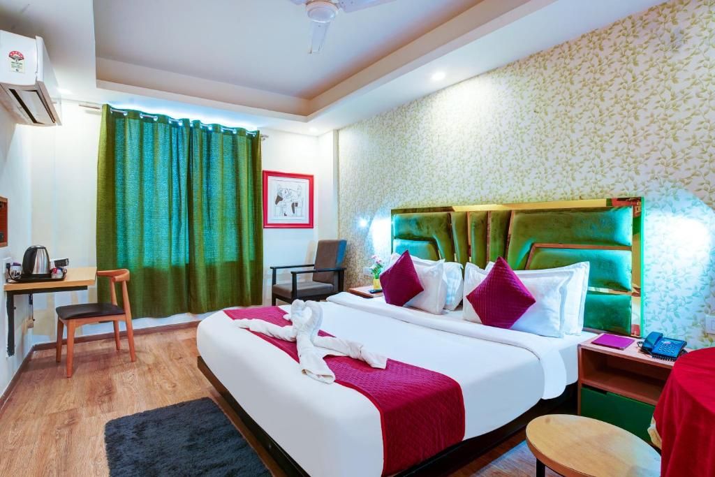 Hotel Aerostar Grand  Deluxe Room 6