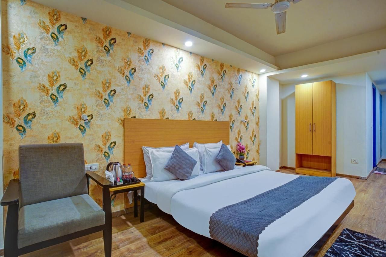 Hotel Aerostar Grand  Deluxe Room 2