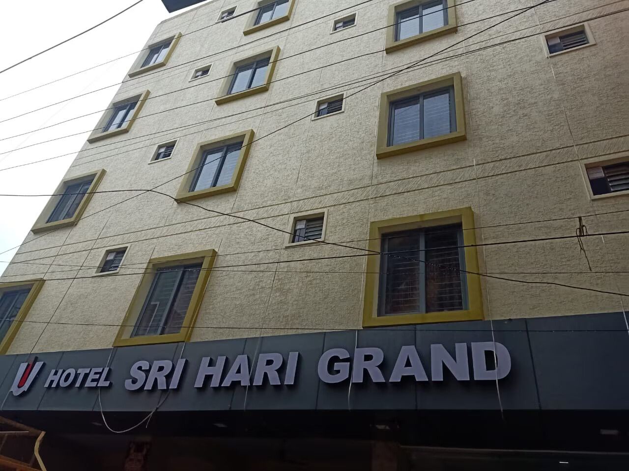 Hotel Srihari Grand