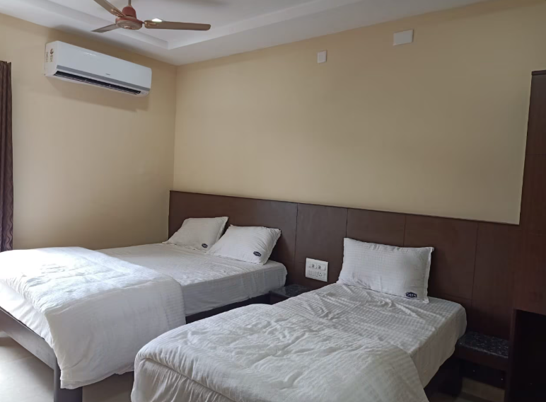 Double bed ac Room