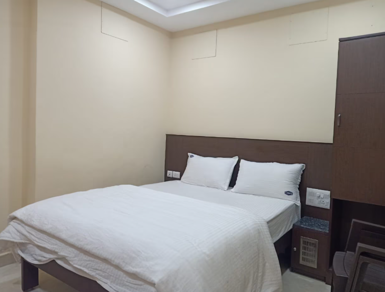 Double bed ac Room