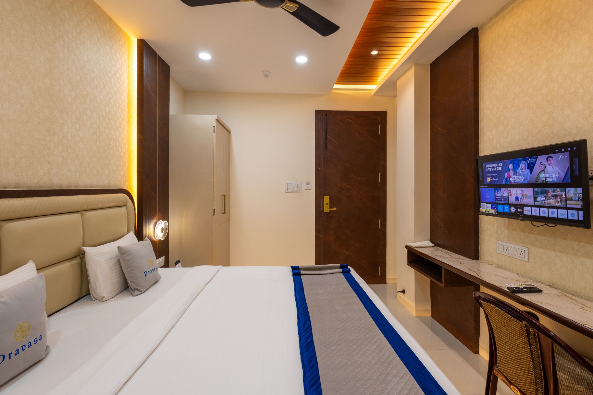 Hotel Pravasa Stay, Dewas Naka Superior Room 3