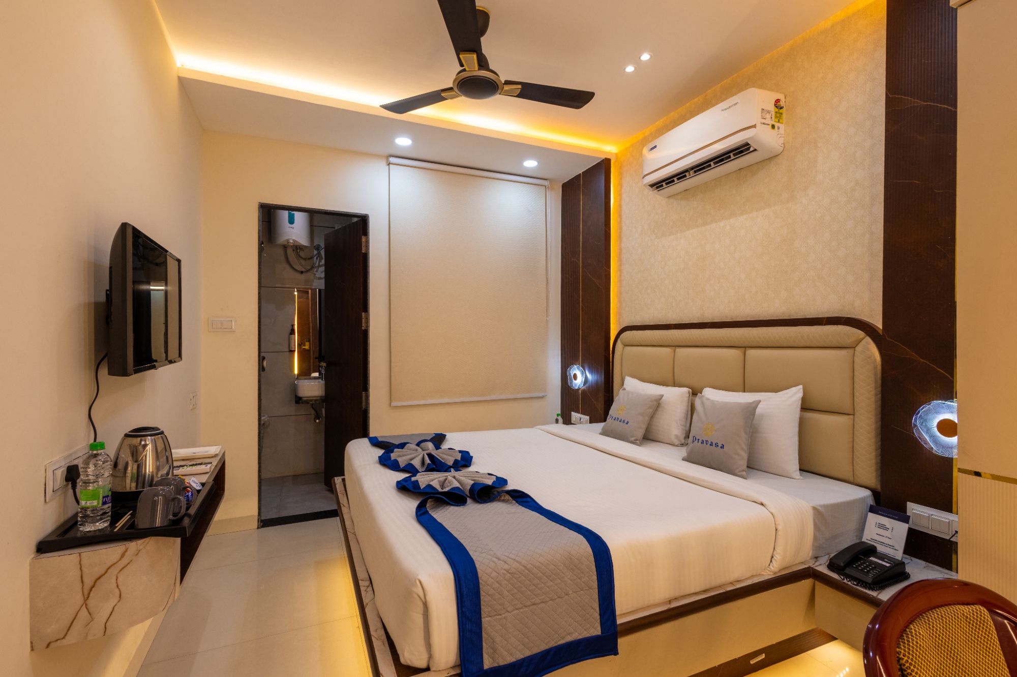 Hotel Pravasa Stay, Dewas Naka Superior Room 4