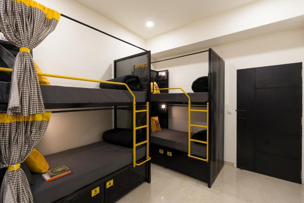 Bed in 6 Bed Mixed Dormitory