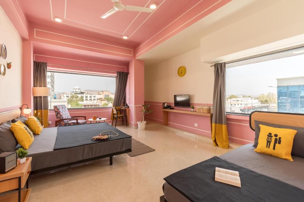 Deluxe Triple Room with City View