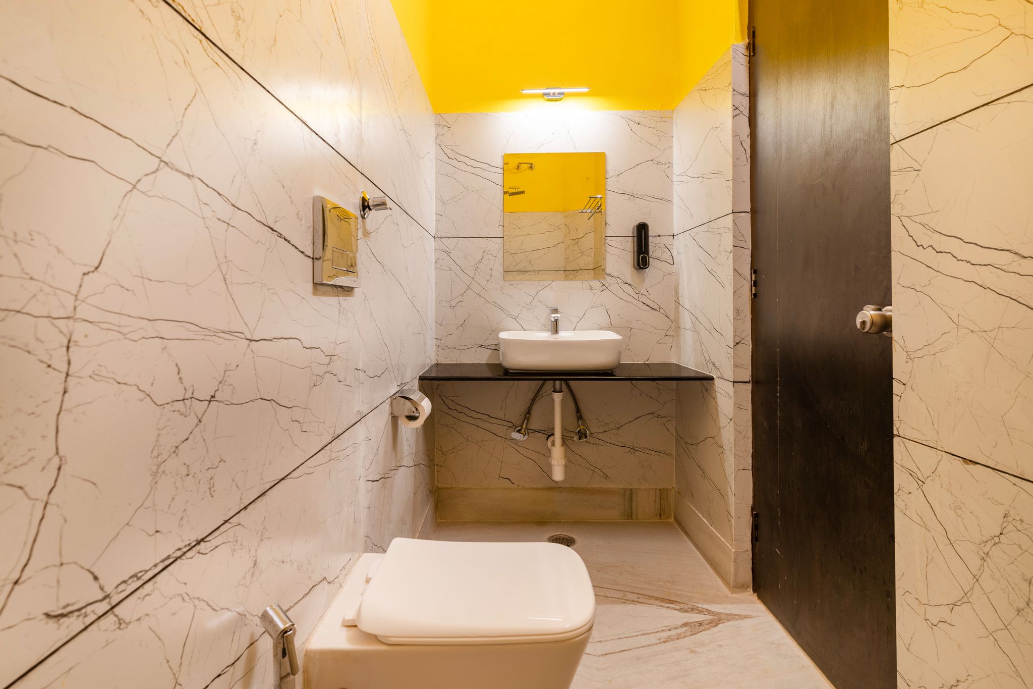 The Hosteller Jodhpur Deluxe Double Room 6