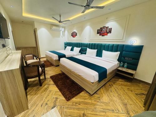 FAMILY SUITE