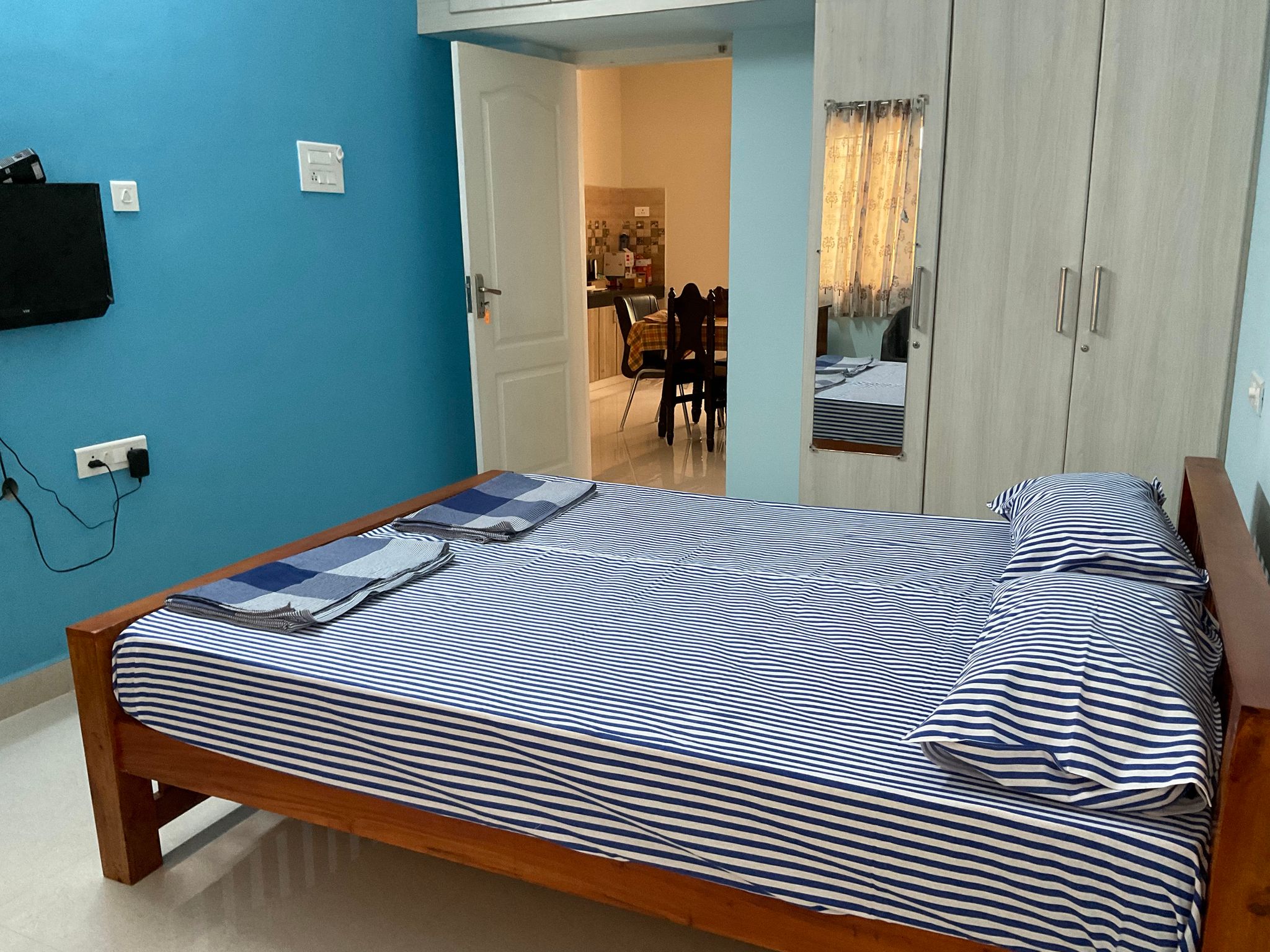 Shantham Service Apartments, Indumanagar Deluxe Double Room AC 2