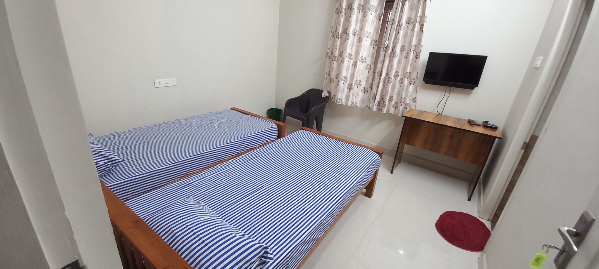 Shantham Service Apartments, Indumanagar Deluxe Double Room AC 5