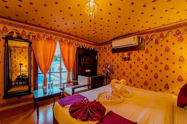 Theharav Resort Premium Swiss Tent 2