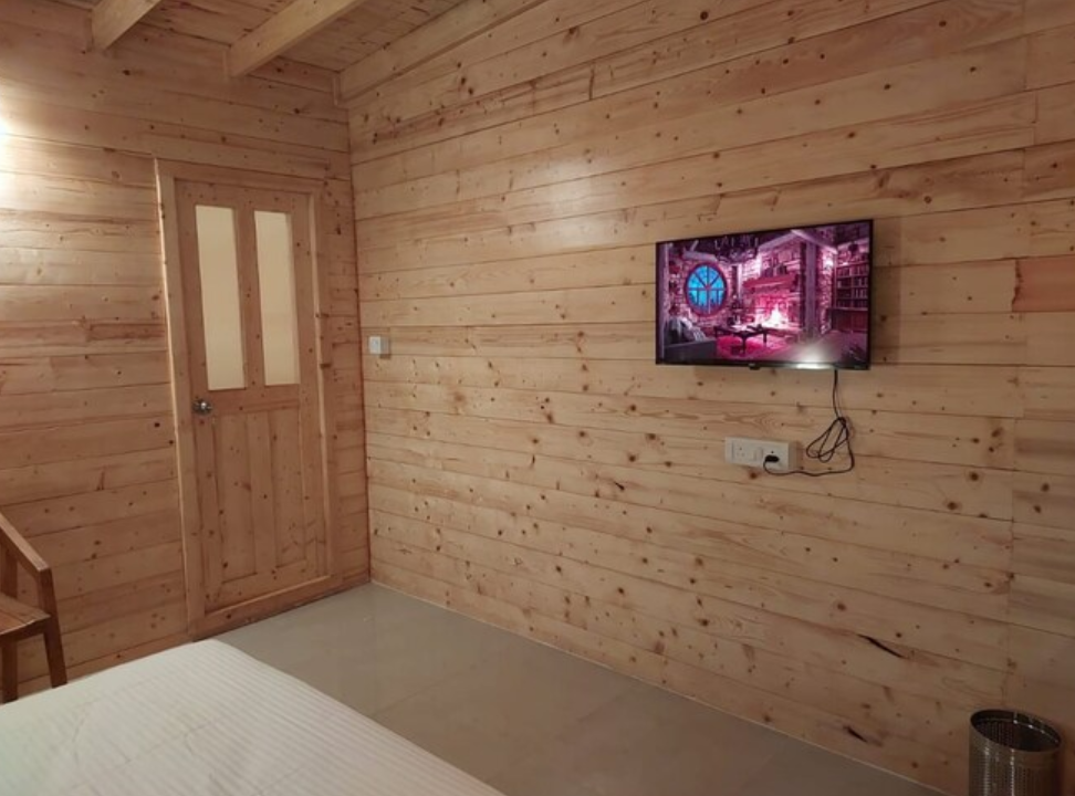 The Nine Beach Resort  Double Room Ac With Pool View 5