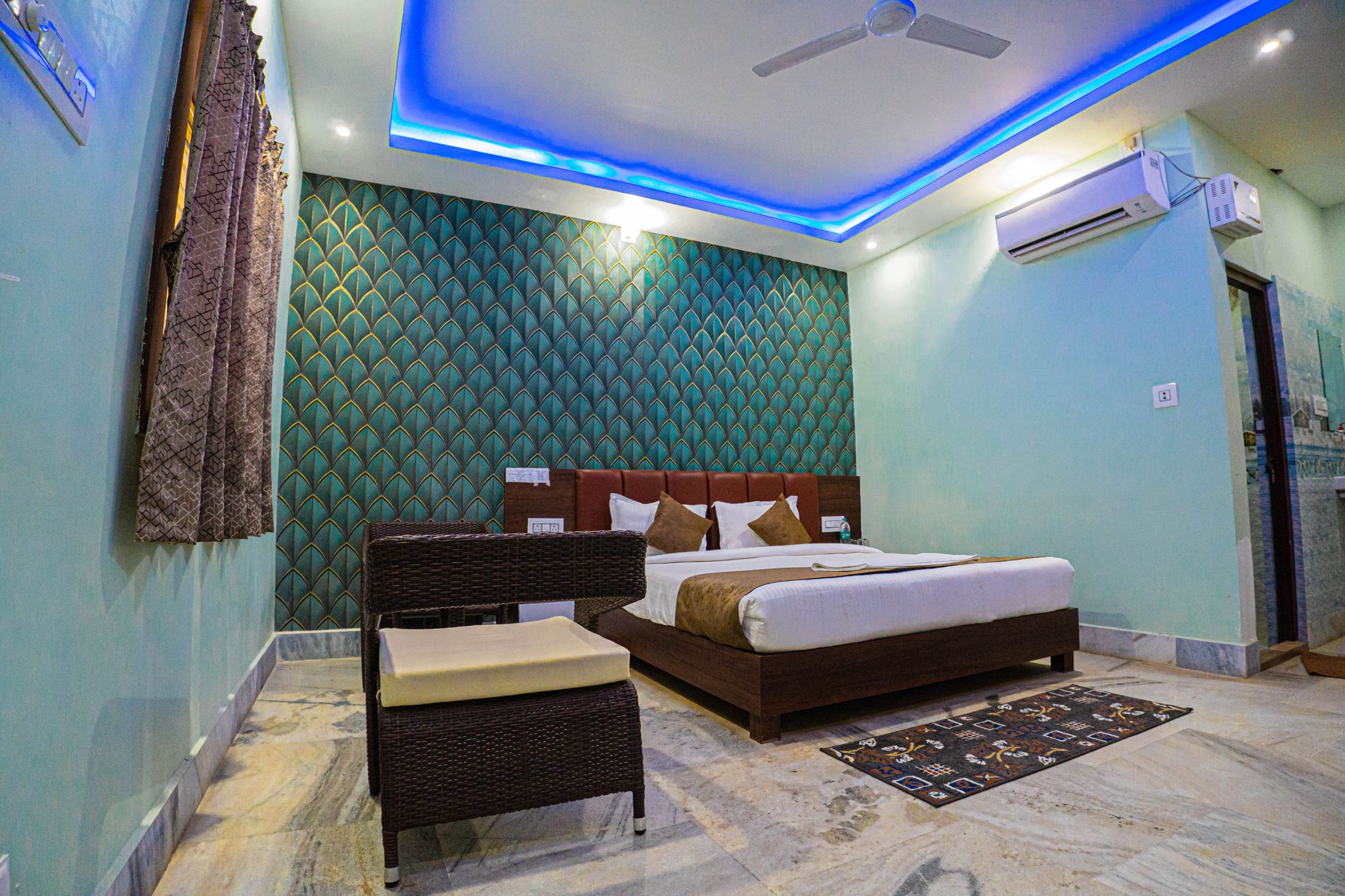 Wooden Suite