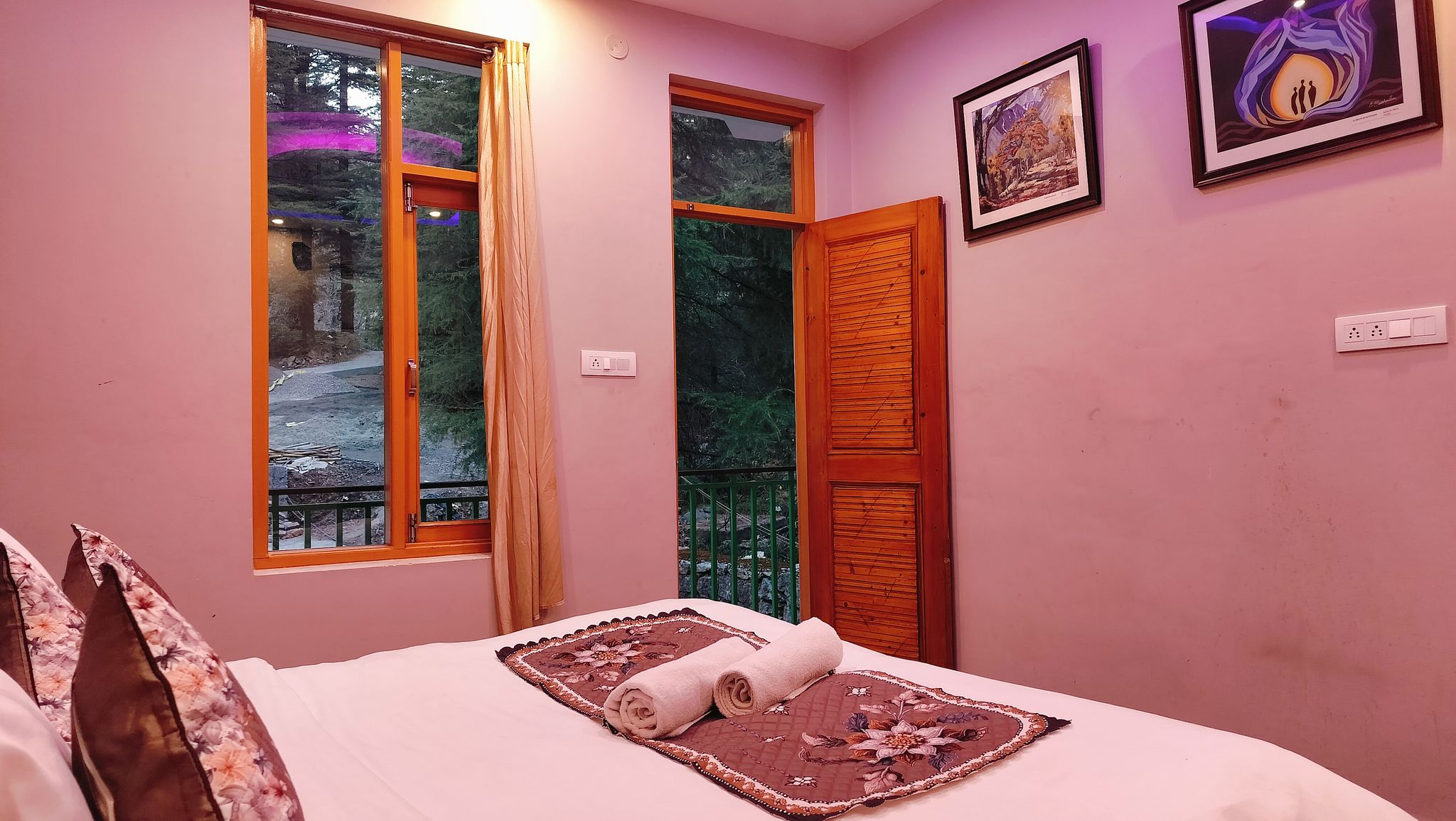 Deluxe Room With Balcony and Private Balcony