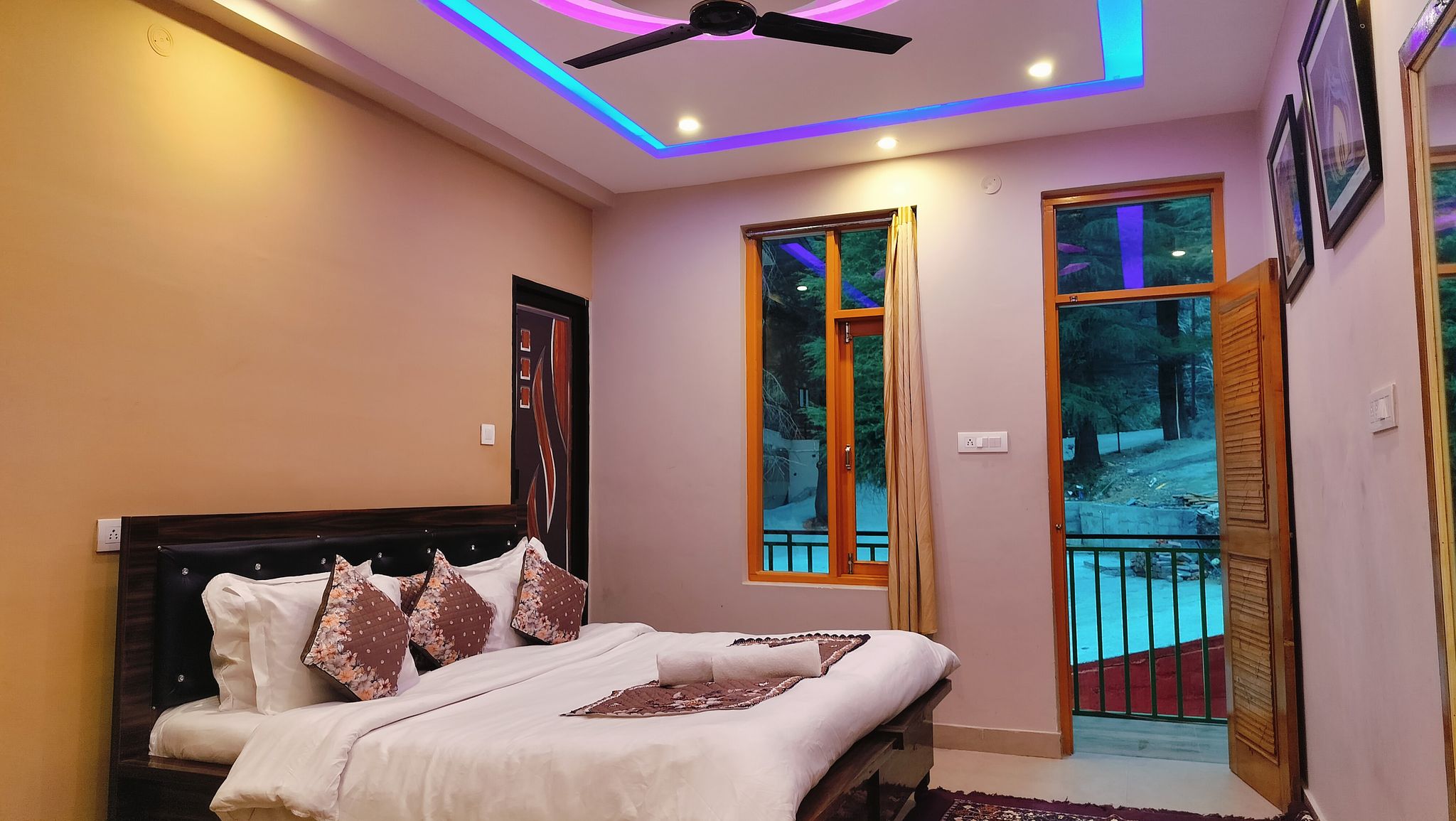Deluxe Room With Balcony and Private Balcony