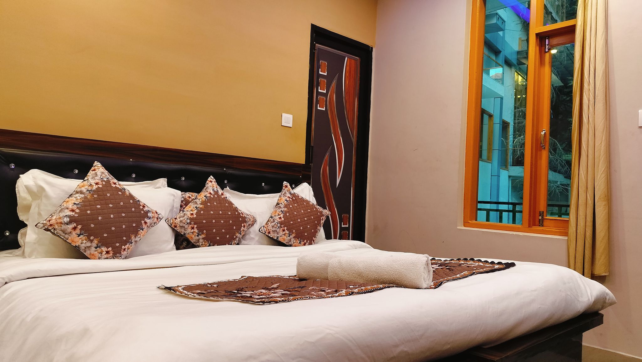Deluxe Room With Balcony and Private Balcony
