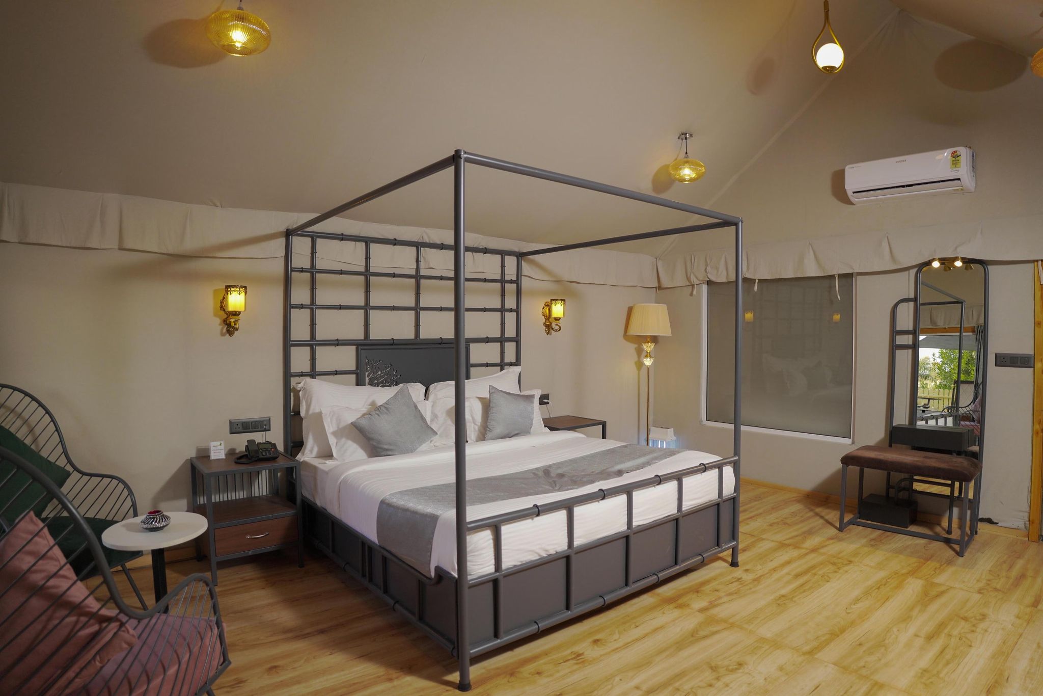 Yadu Suite Tent Room