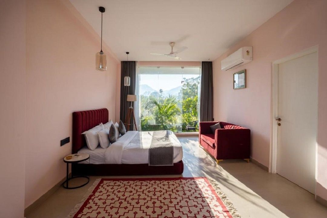 RASA Luxe A Luxury Stay Luxury Suite with Balcony 6