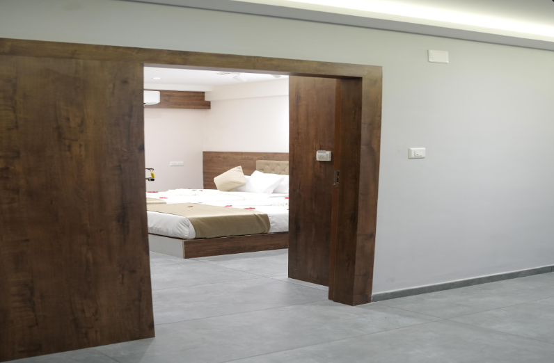 Deluxe Twin Bed Room