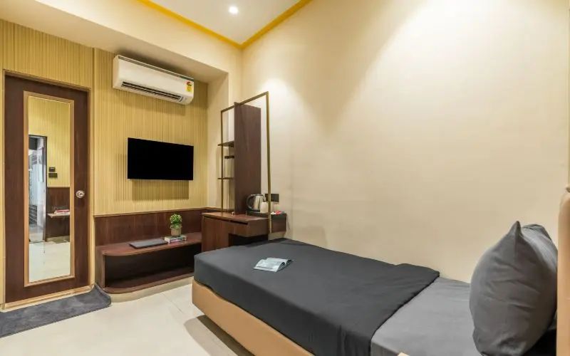 Deluxe Single Room