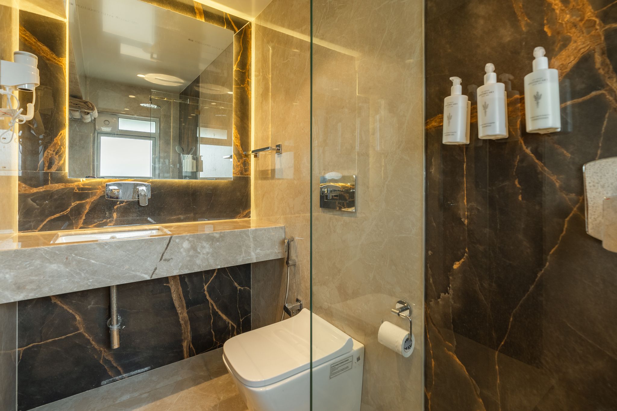 The Hosteller Mumbai, International Airport Standard Double Room 6