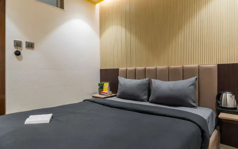 The Hosteller Mumbai, International Airport Standard Double Room