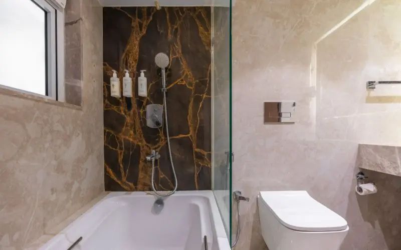 Superior Double Room with Bathtub