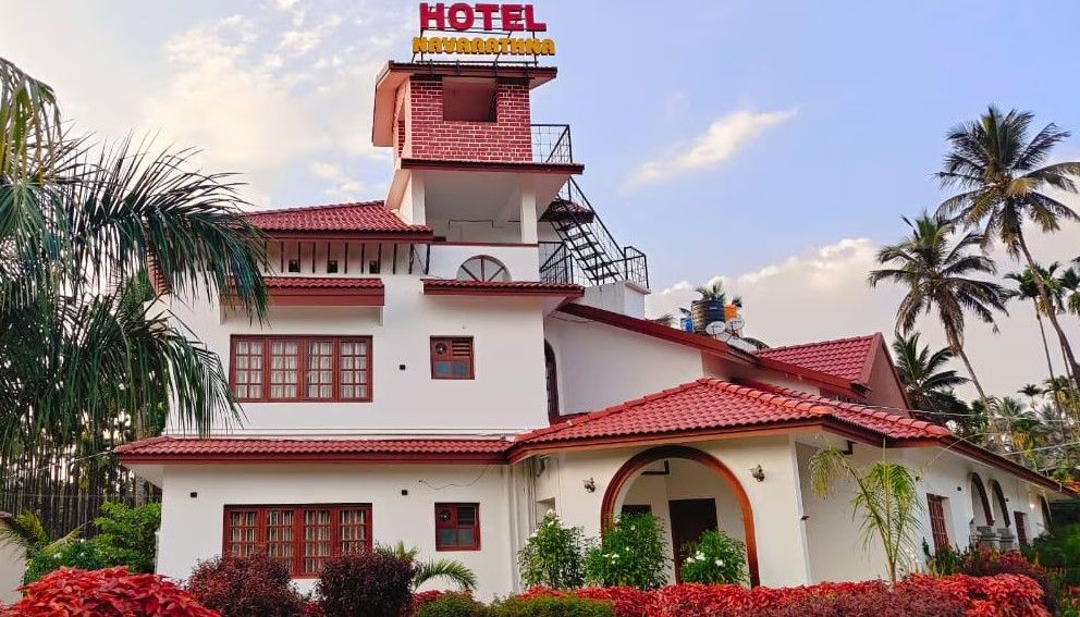 NAVARATHNA HOTEL & RESORT 