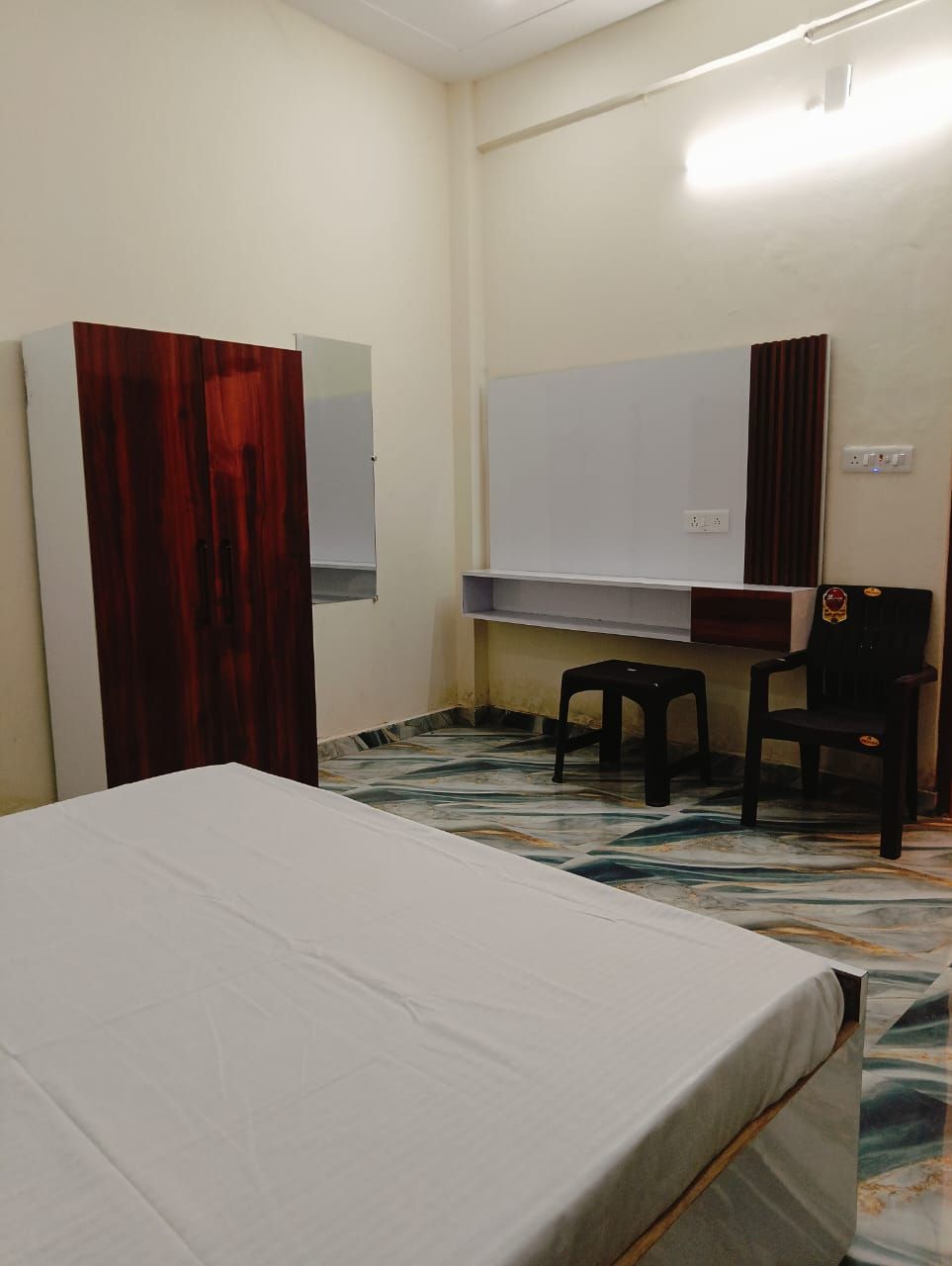  Shri Raghav Palace Hotel Ayodhya Deluxe Room 7