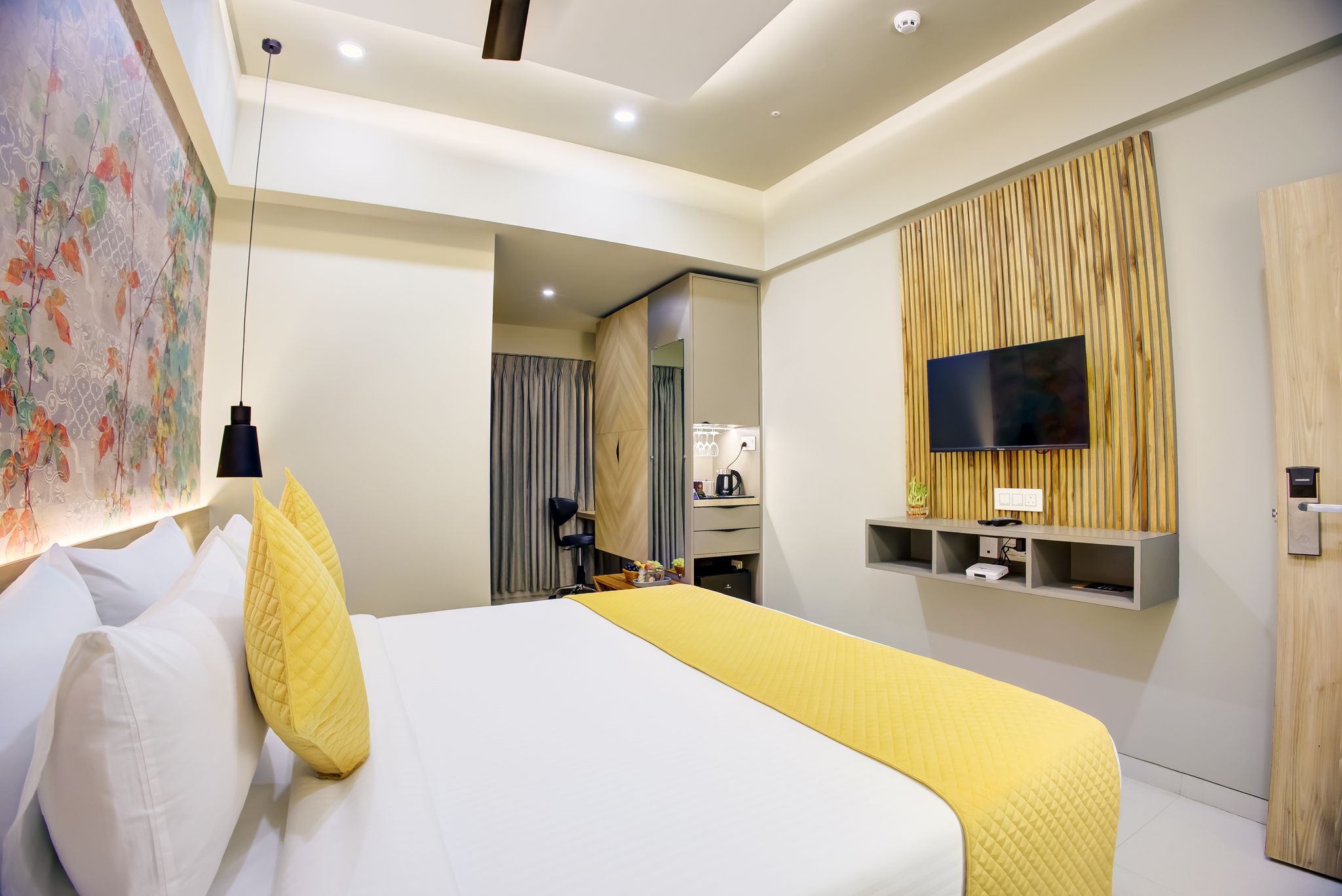 Cozzet Mahad Club Room 4