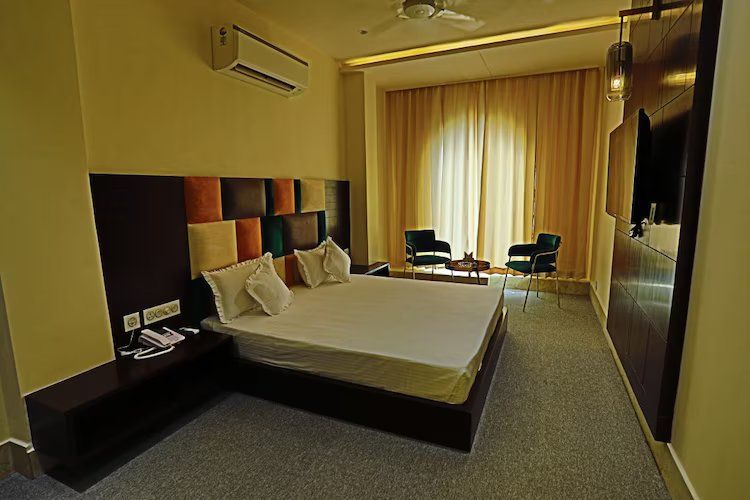 Super Deluxe Room