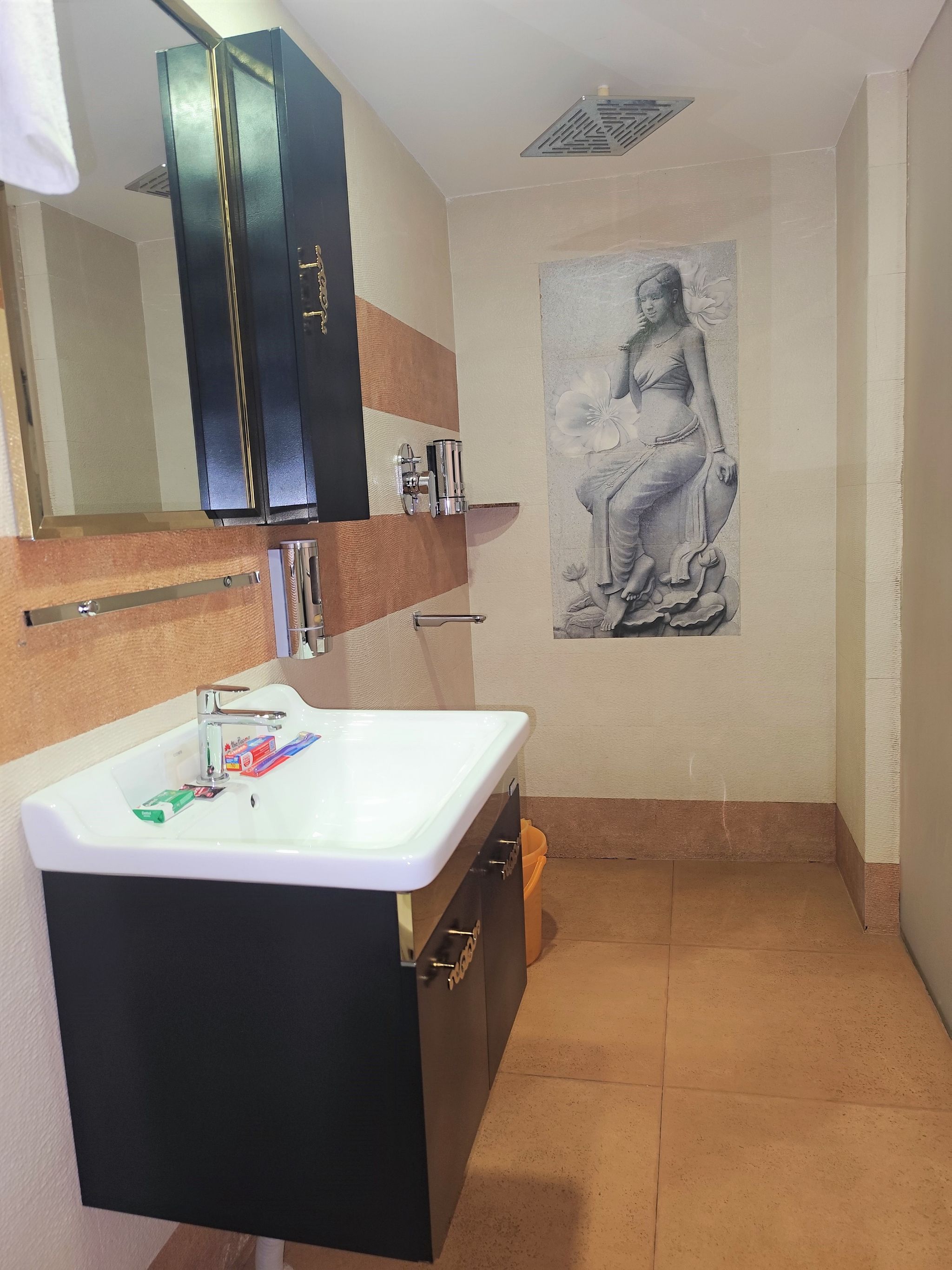 EXECUTIVE DELUXE AC KING