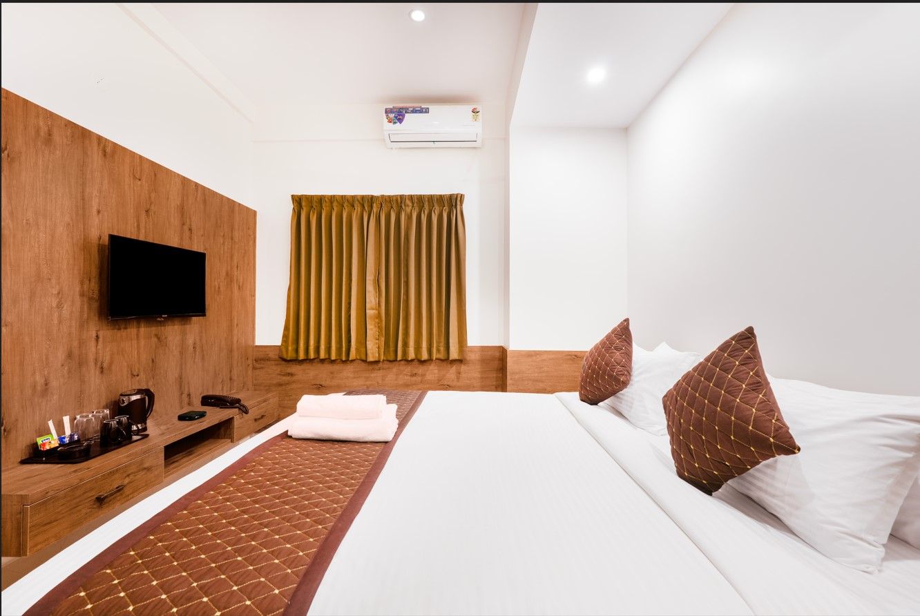 R D HOTELS Peenya Executive room 5