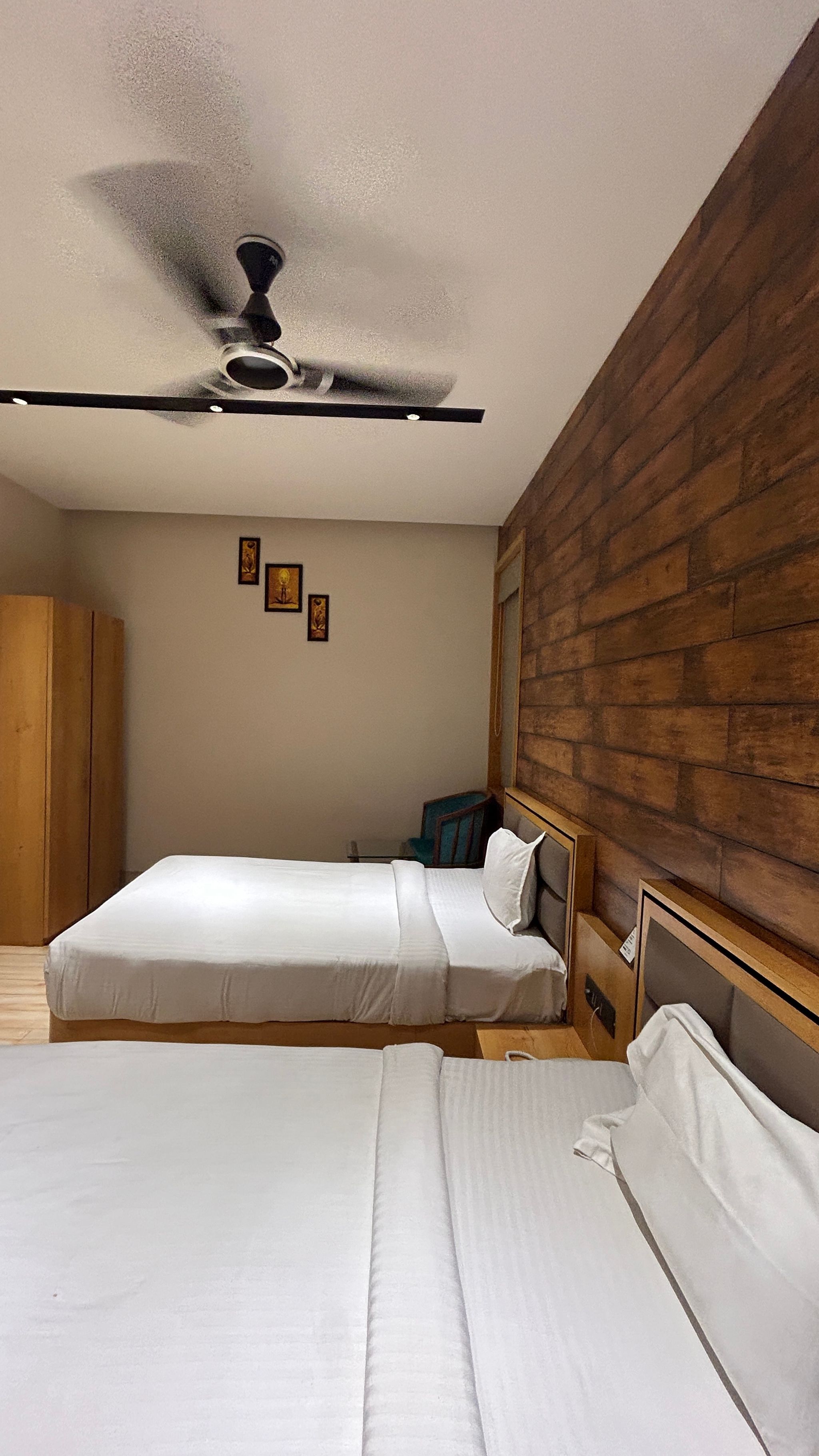 Ace Deluxe Room With Twin Bed