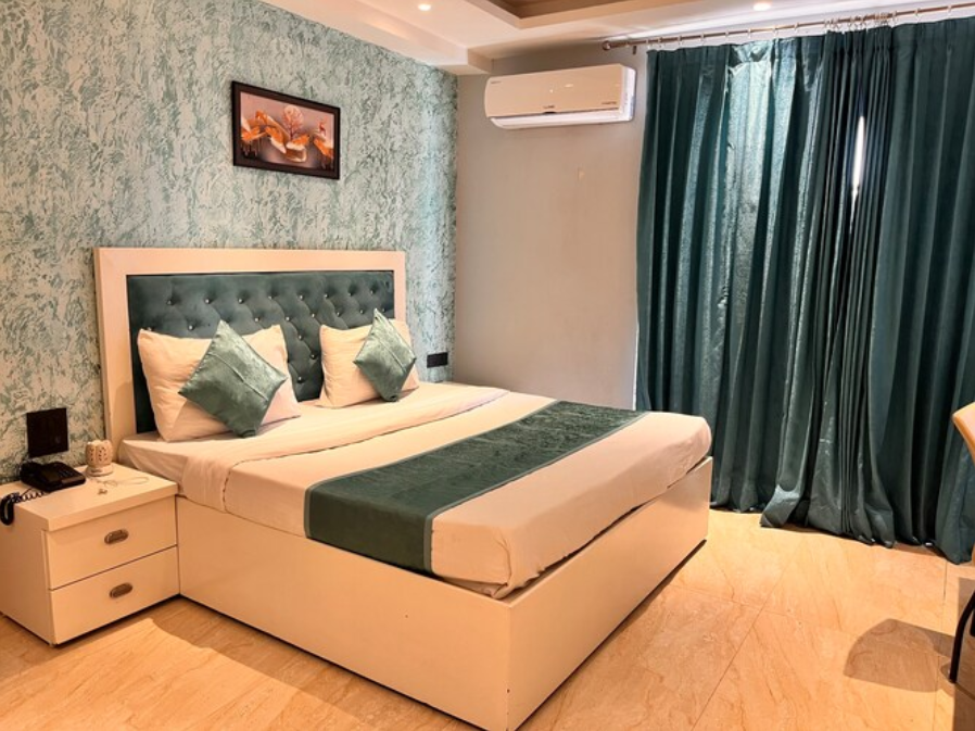 Super Deluxe Rooms with Private Balcony
