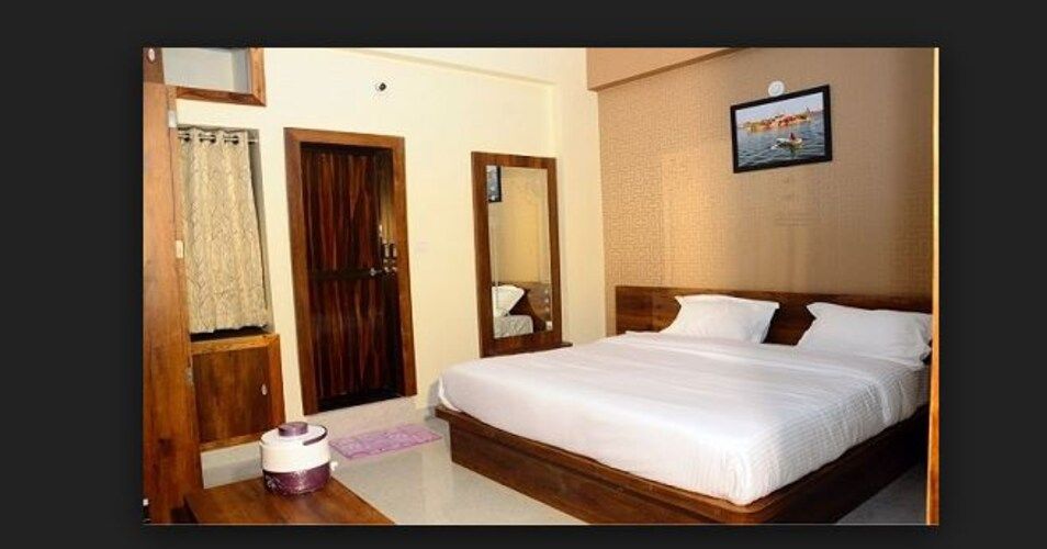 Hotel Lake view Studio Deluxe Room 2