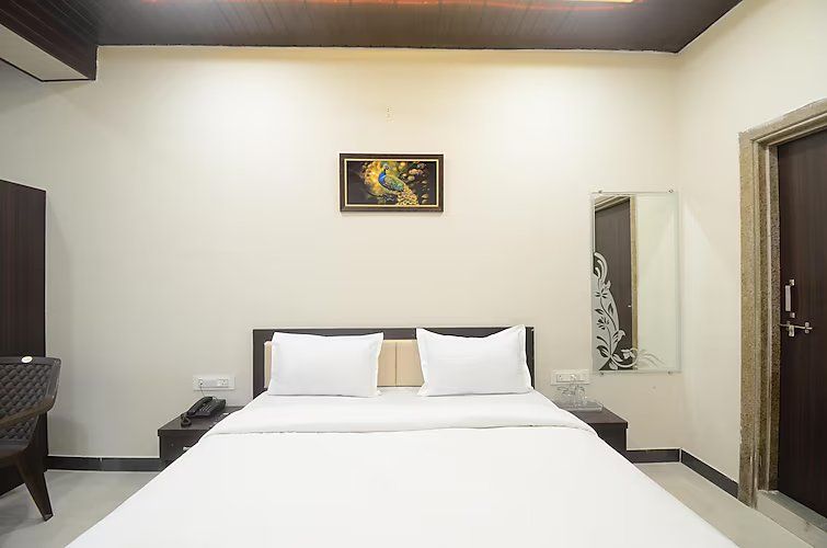 Super Deluxe AC Room