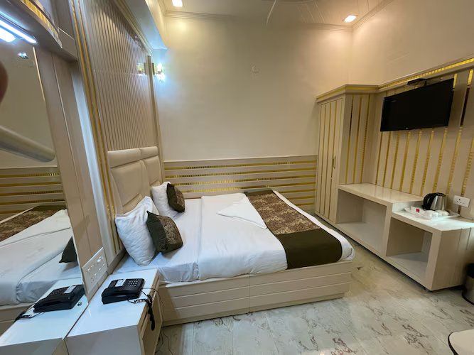 Siddharth Hotel, Roorkee Deluxe Ac Room 3