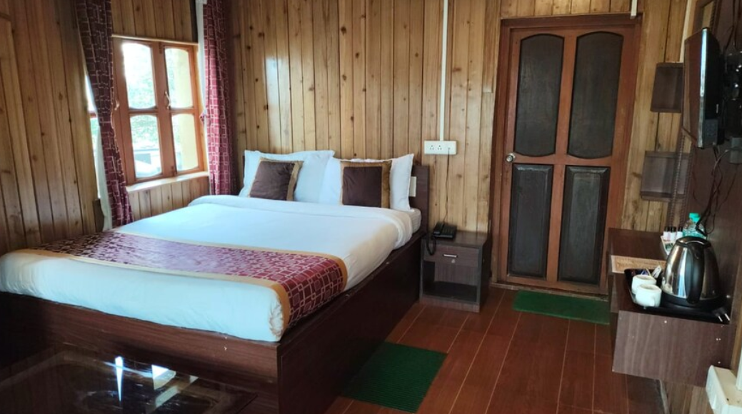 Rosedell Inn DELUXE ROOM 3