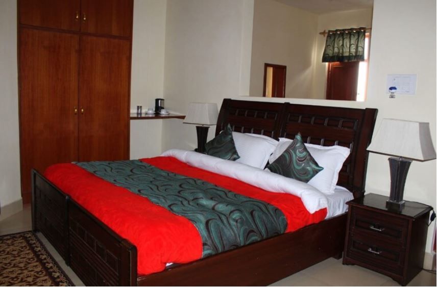 Hotel Deodar Villa Semi Deluxe Room