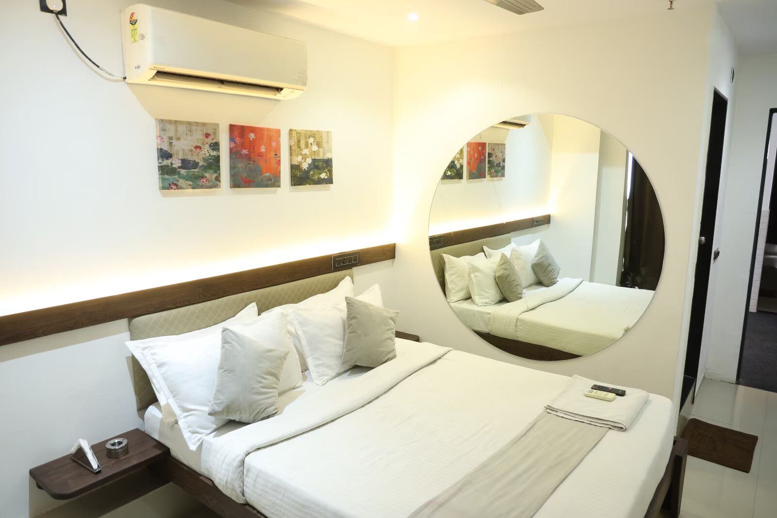 Premium Super Deluxe Room
