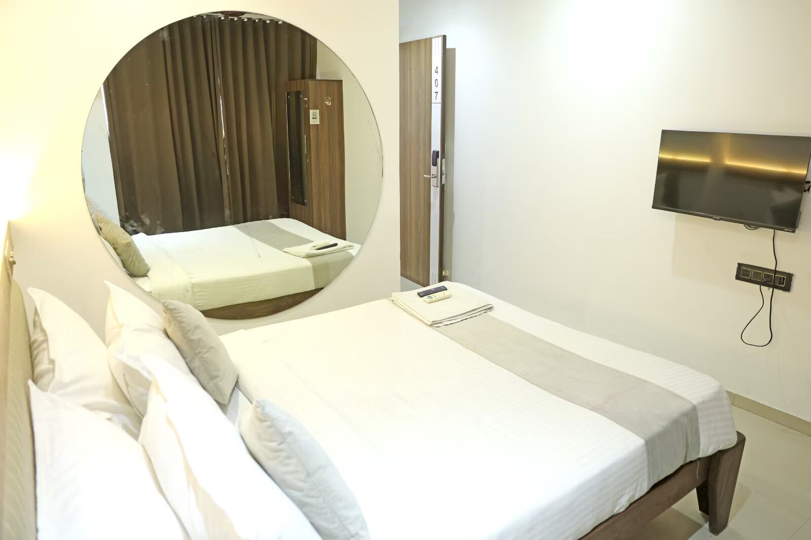 Premium Super Deluxe Room