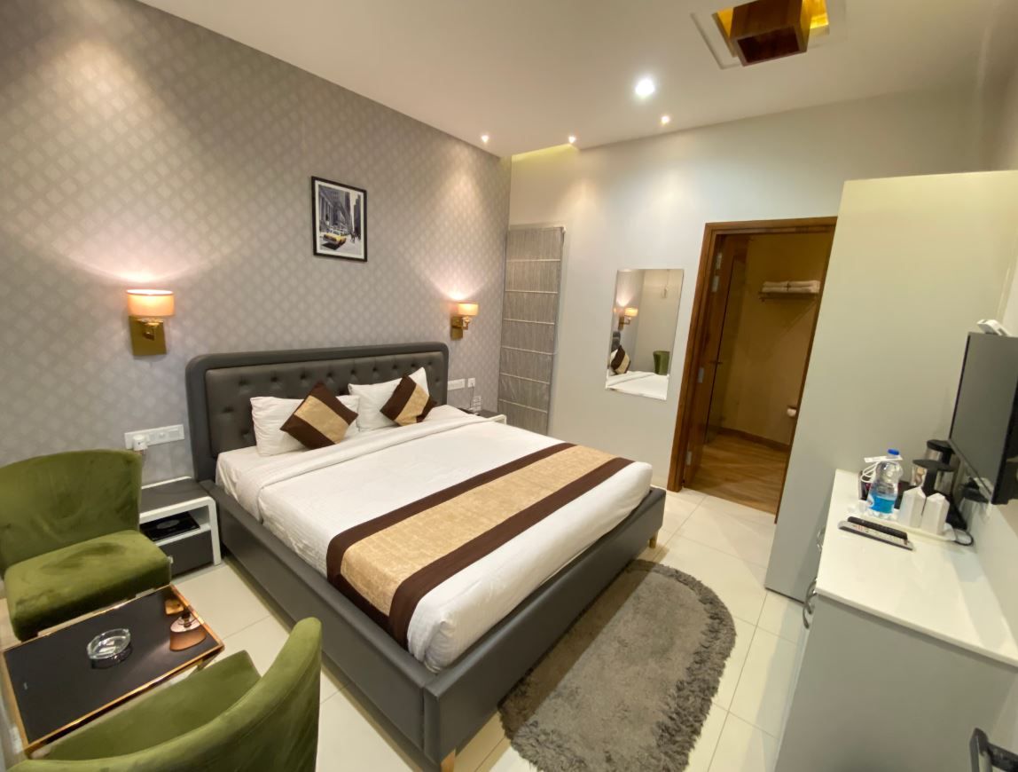 Hotel Remsons Crown Executive Room 3