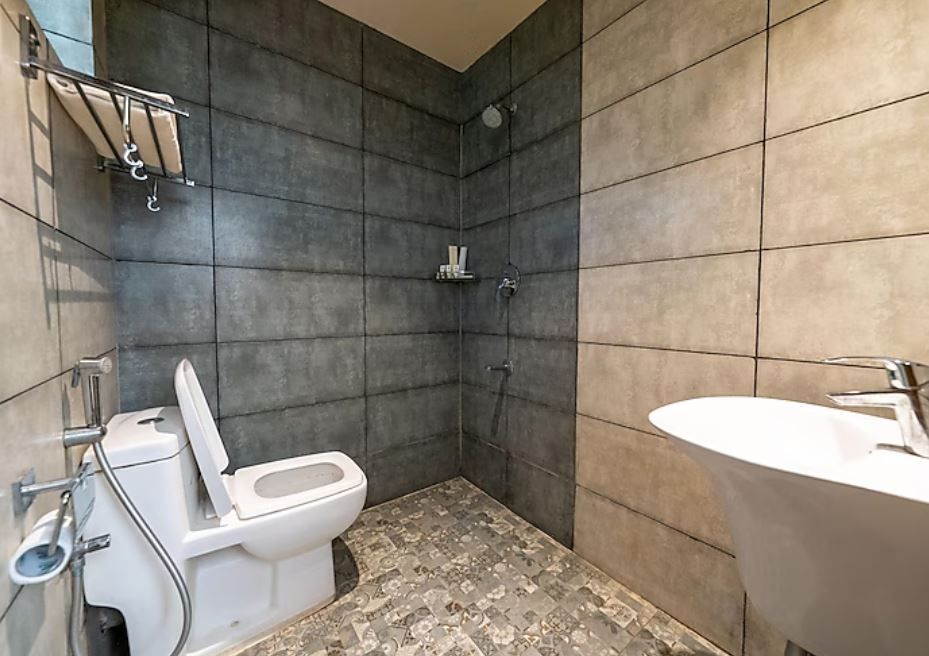 Holiday Village Resort Executive Room 3