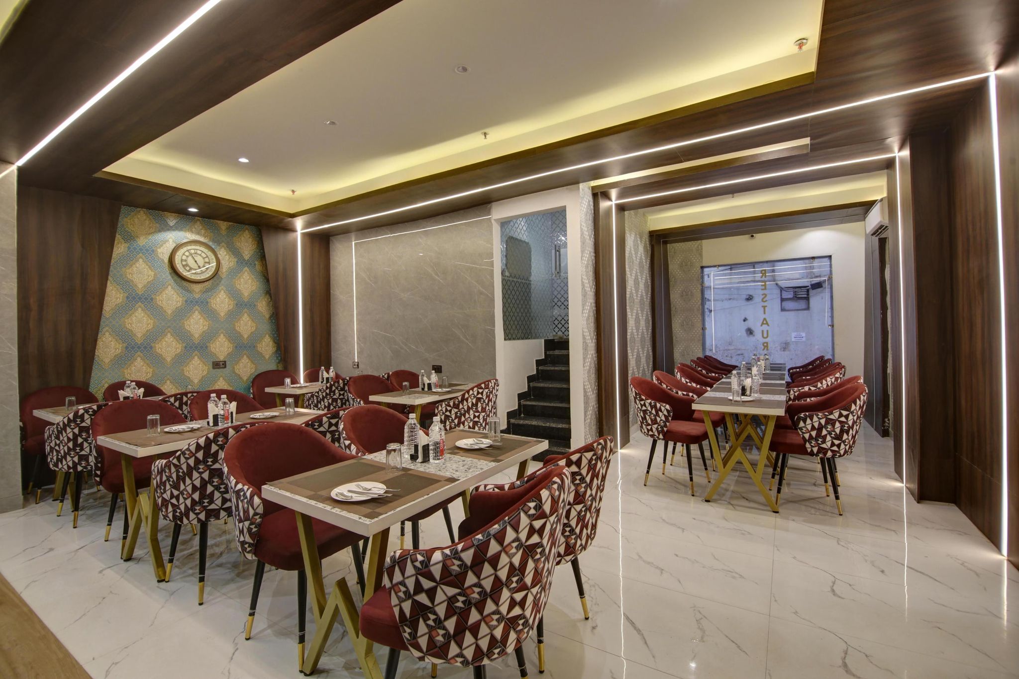 Food & Dining