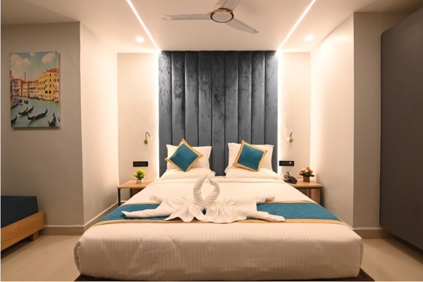 KP Hotels & Desi Videshi Restaurant Junior Suite 4