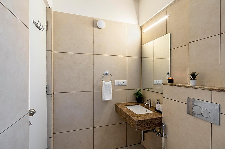 Wandr Hotel Ulsoor Standard Queen Room 5