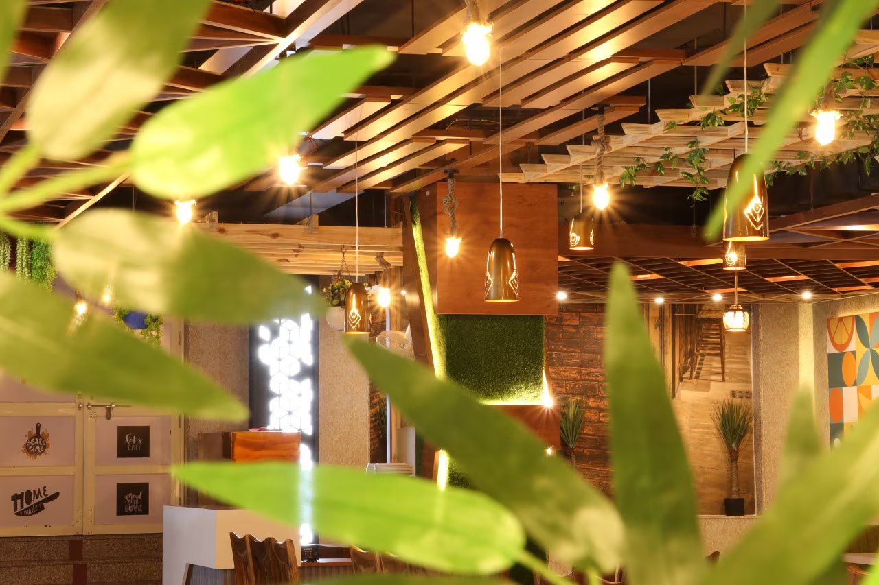 Food & Dining
