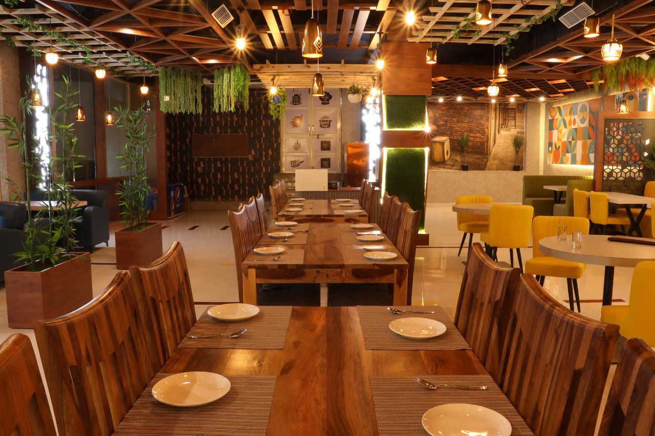 Food & Dining