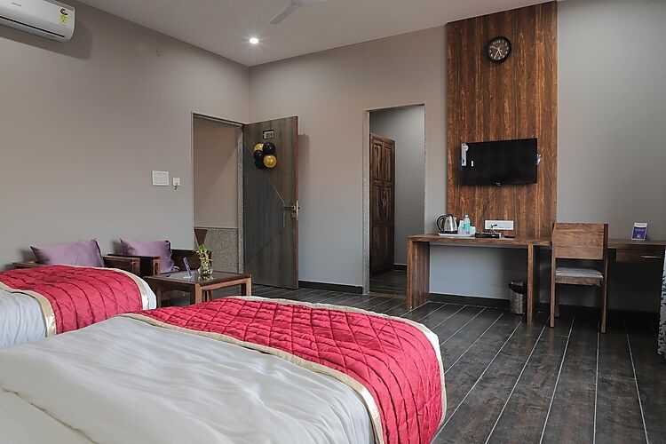 EXECUTIVE Room